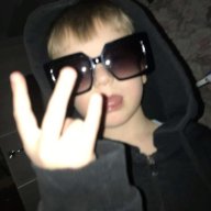 Артем Овнхард